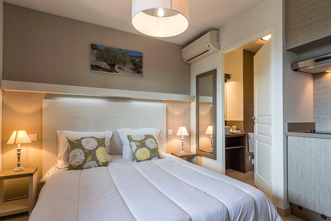 Residhotel Residence Pont Du Gard Remoulins Buitenkant foto