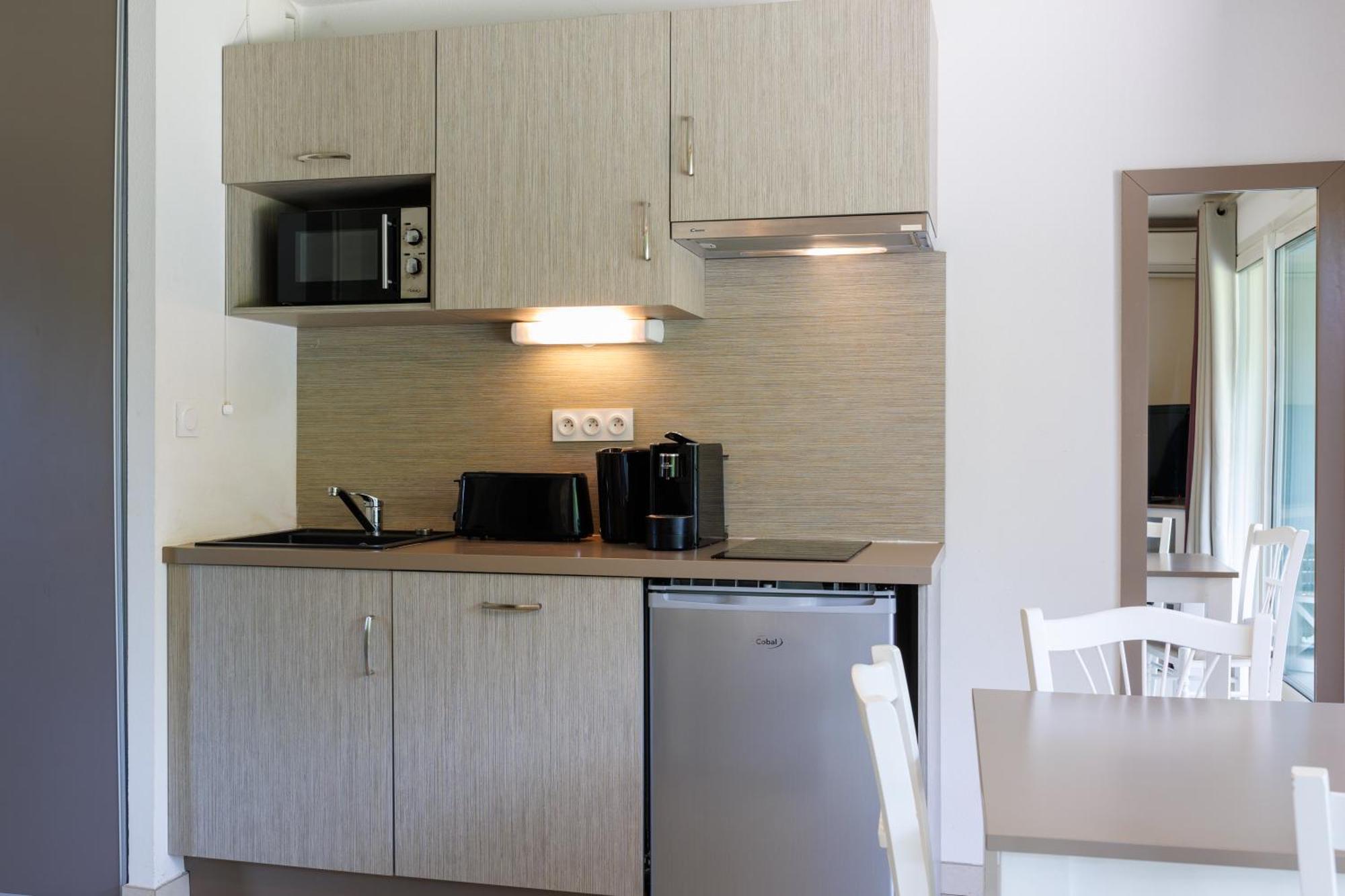 Residhotel Residence Pont Du Gard Remoulins Buitenkant foto