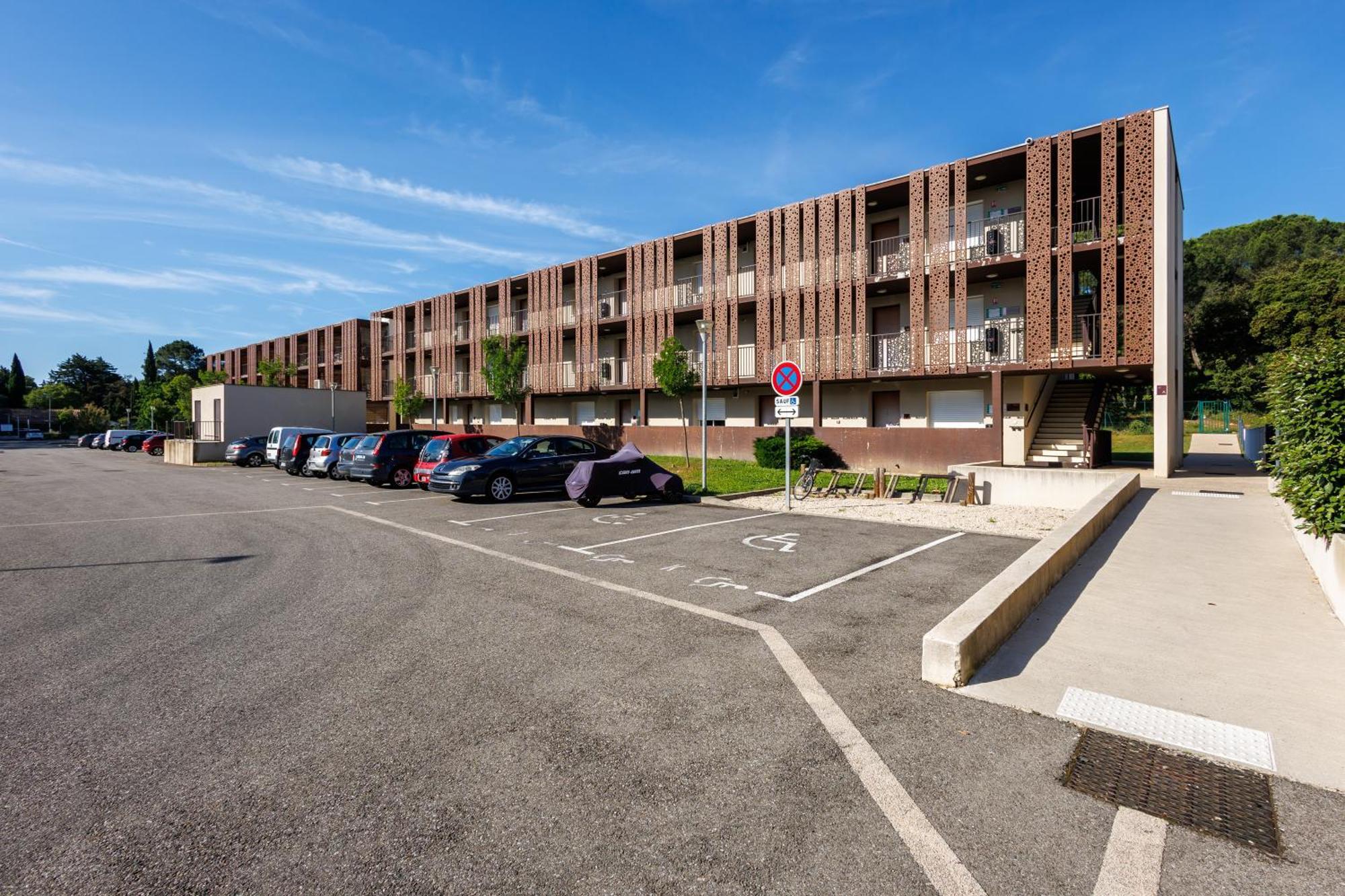 Residhotel Residence Pont Du Gard Remoulins Buitenkant foto
