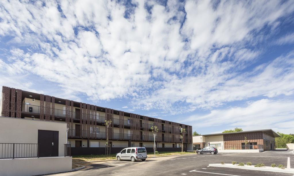 Residhotel Residence Pont Du Gard Remoulins Buitenkant foto