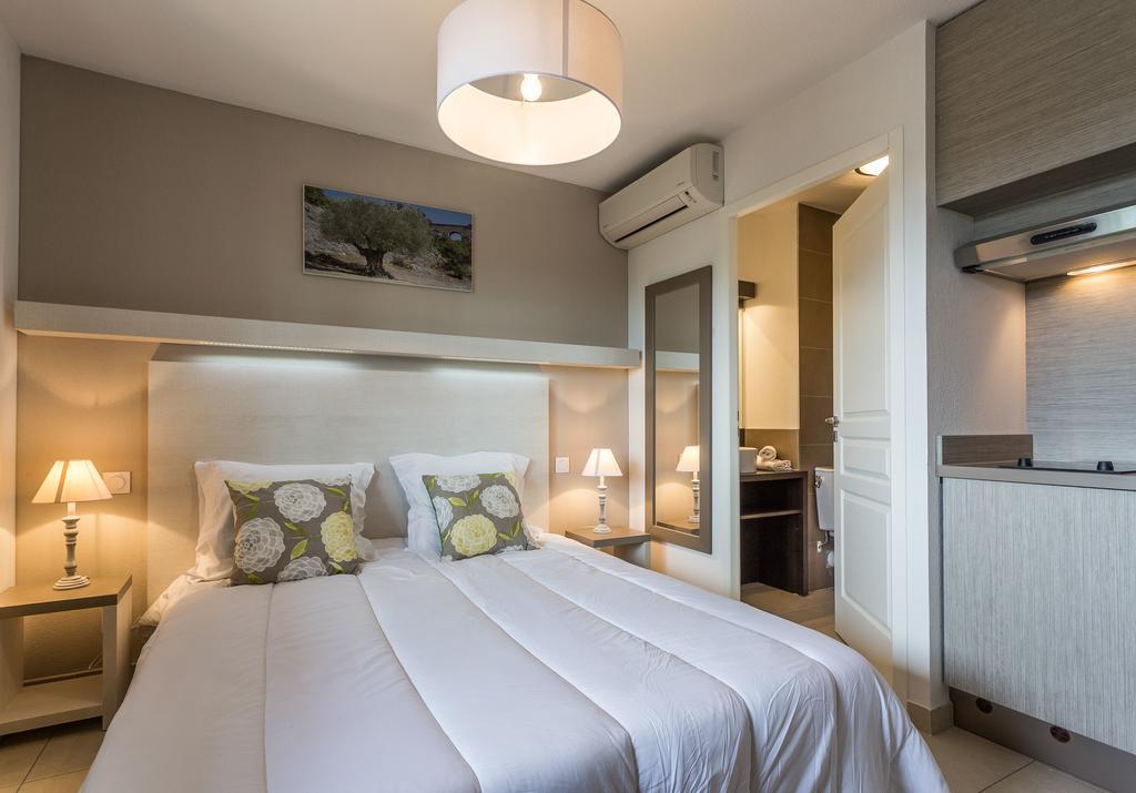 Residhotel Residence Pont Du Gard Remoulins Kamer foto