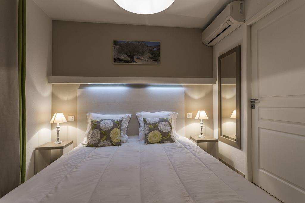 Residhotel Residence Pont Du Gard Remoulins Buitenkant foto